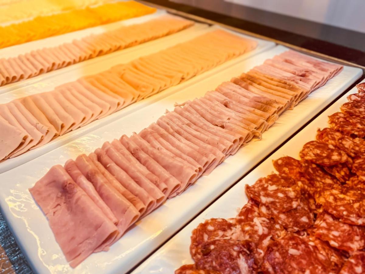 Ouro Minas Hotel Belo Horizonte, Dolce By Wyndham Екстериор снимка Turkey and ham