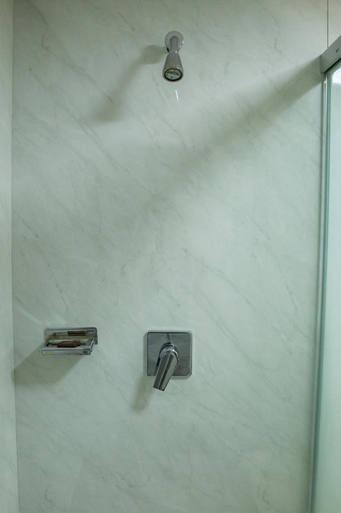 Ouro Minas Hotel Belo Horizonte, Dolce By Wyndham Екстериор снимка Shower door